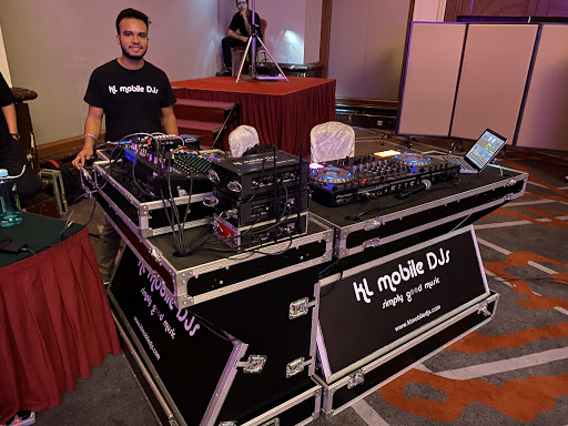 KL Mobile DJs - Event Solution, Equipment Rental, Professional DJs, Professional Bands & Fabrication for you event.