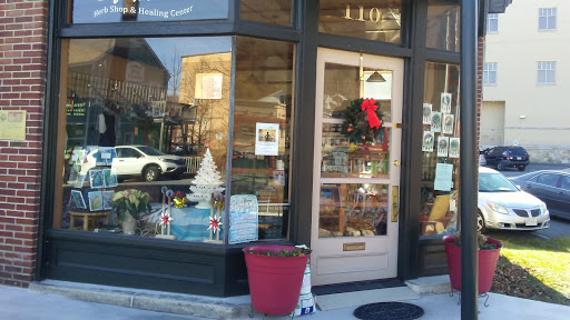 Sage Moon Herb Shop & Healing Center, 110 Congress St, Berkeley Springs, WV 25411, USA, 
