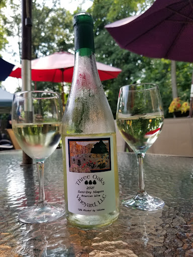 Winery «Three Oaks Vineyard LLC», reviews and photos, 1591 Crosley Rd, Granville, OH 43023, USA