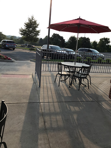 Fast Food Restaurant «Chick-fil-A», reviews and photos, 1002 Edwards Ferry Rd NE, Leesburg, VA 20176, USA