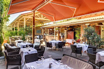 Atmosphère du Restaurant français Le Comptoir de St Cyr à Saint-Cyr-au-Mont-d'Or - n°20