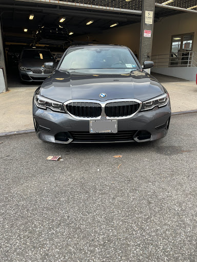 BMW Dealer «Life Quality BMW: Sales», reviews and photos, 9326 4th Ave, Brooklyn, NY 11209, USA