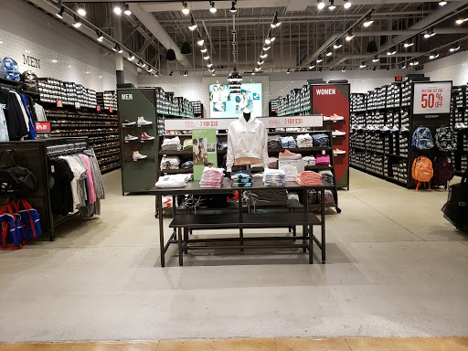 Clothing Store «Nike Factory Store», reviews and photos, 4760 Baldwin Rd M125, Auburn Hills, MI 48326, USA