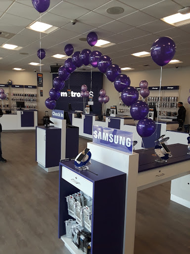 Cell Phone Store «MetroPCS Corporate Store», reviews and photos, 11091 Beach Blvd, Stanton, CA 90680, USA