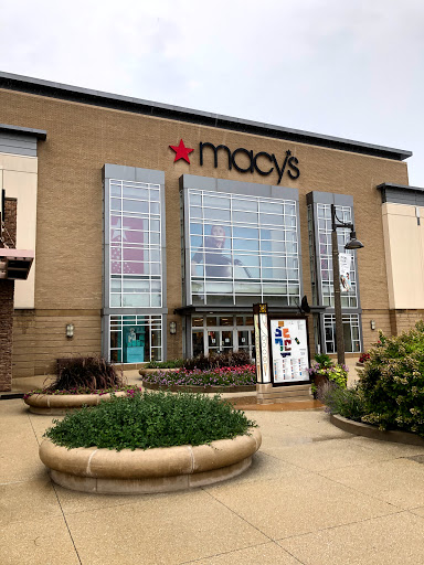 Shopping Mall «The Promenade Bolingbrook», reviews and photos, 631 E Boughton Rd, Bolingbrook, IL 60440, USA