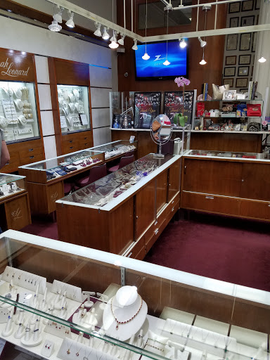 Jewelry Store «Sarah Leonard Fine Jewelers», reviews and photos, 1055 Westwood Blvd, Los Angeles, CA 90024, USA