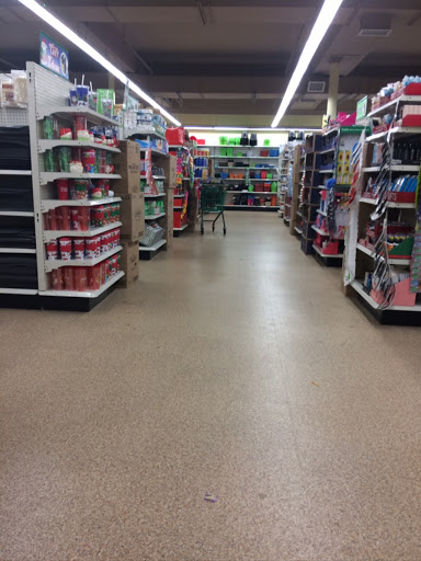 Dollar Store «Dollar Tree», reviews and photos, 148 Smith St, Perth Amboy, NJ 08861, USA