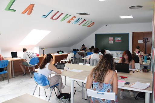 Sala Permanente de Estudios (Ayuntamiento de Gines), Escuela en Gines,Sevilla