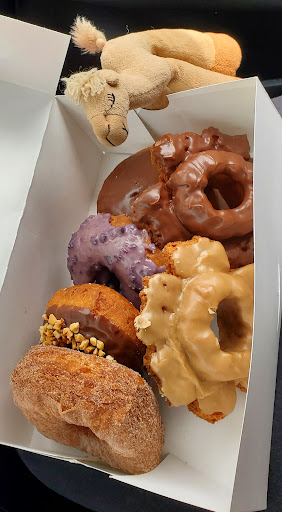 Donut Shop «Family Donut Shop», reviews and photos, 2100 N Northgate Way, Seattle, WA 98133, USA