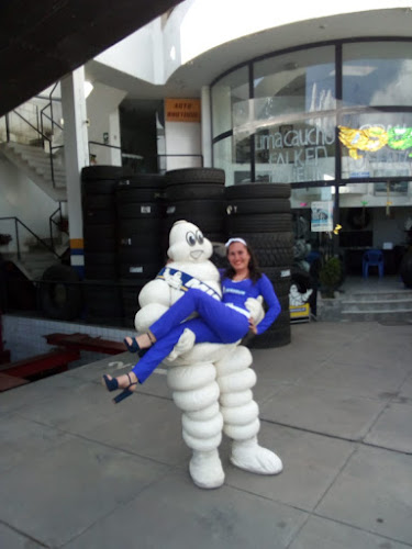Opiniones de Credillantas Santa Elena en Cajamarca - Tienda de neumáticos