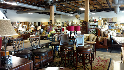 Furniture Store «Finders Keepers Consignment Furniture & Decor», reviews and photos, 2853 E College Ave, Decatur, GA 30030, USA