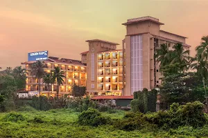 Golden Tulip Grand View Resort Candolim Goa image