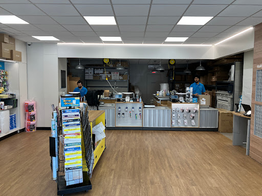 Shipping and Mailing Service «The UPS Store», reviews and photos, 3511B Farrington St, Flushing, NY 11354, USA