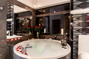 Komorowski Luxury Guest Rooms image