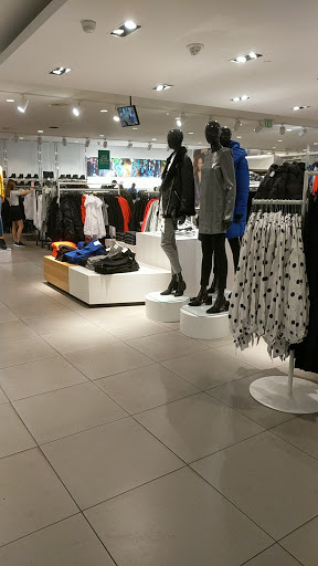 Clothing Store «H&M», reviews and photos, 1220 Great Mall Dr, Milpitas, CA 95035, USA