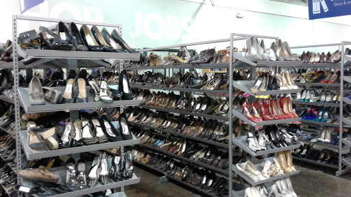 Thrift Store «Goodwill Store and Donation Center», reviews and photos, 3401 Fredericksburg Rd, San Antonio, TX 78201, USA