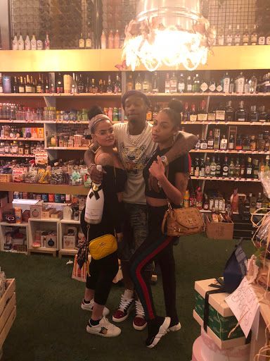 Liquor Store «Sobe Liquors», reviews and photos, 1609 Alton Rd, Miami Beach, FL 33139, USA