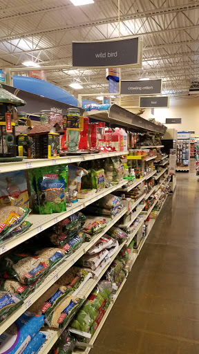 Pet Supply Store «PetSmart», reviews and photos, 2020 SW Westport Dr, Topeka, KS 66604, USA