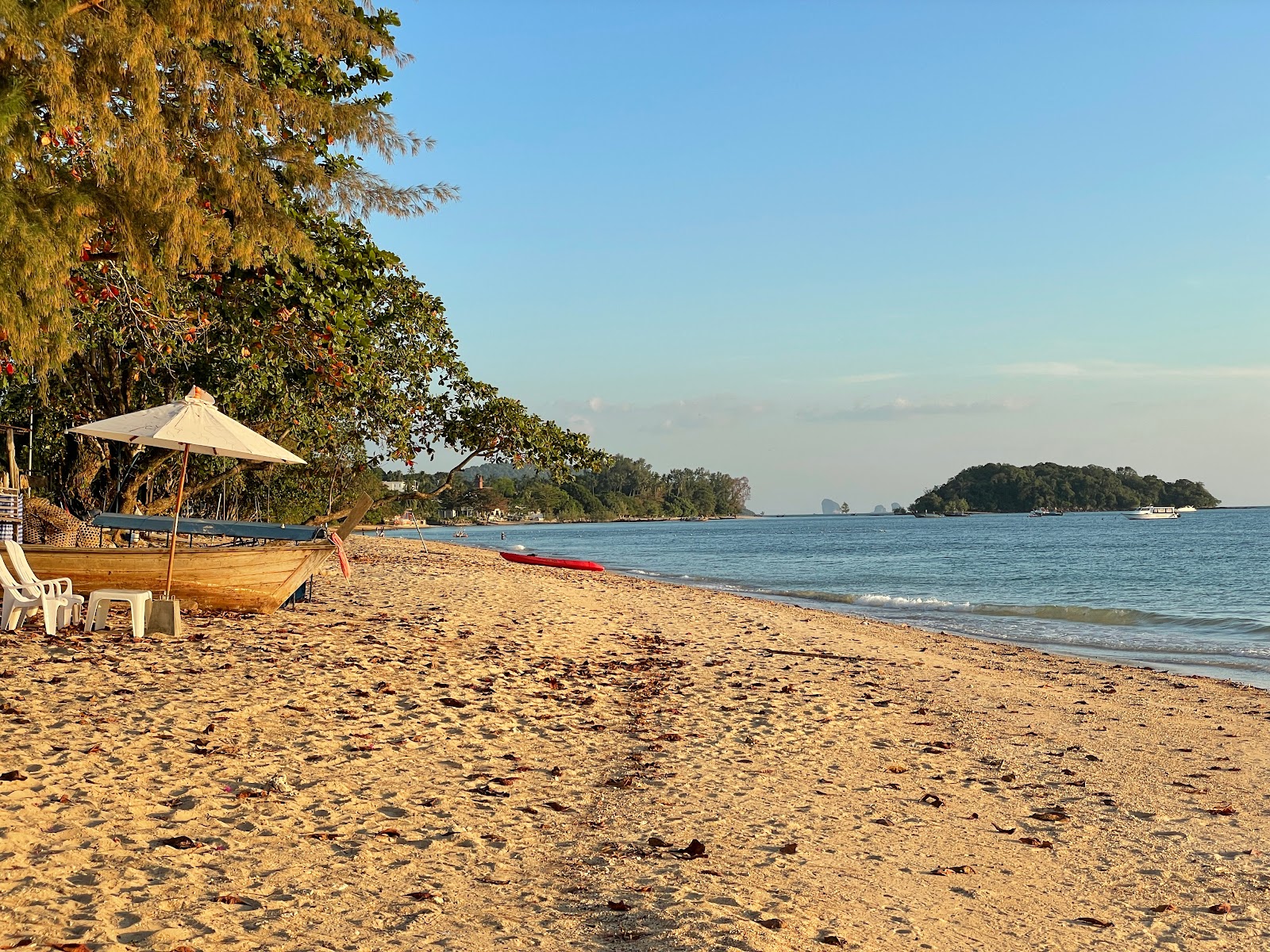 Koh Kwang Beach'in fotoğrafı imkanlar alanı