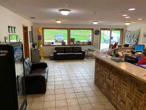 Auto Body Shop «Freer Auto Body», reviews and photos, 4512 N Alby St, Godfrey, IL 62035, USA