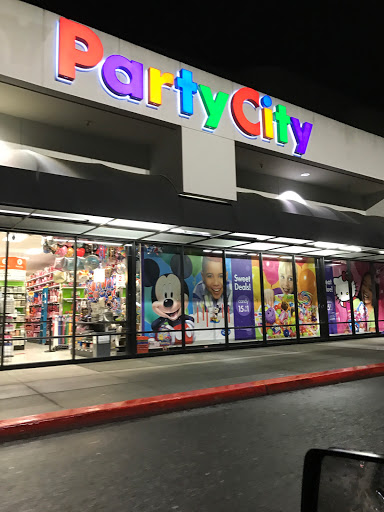 Cosplay shops in Portland
