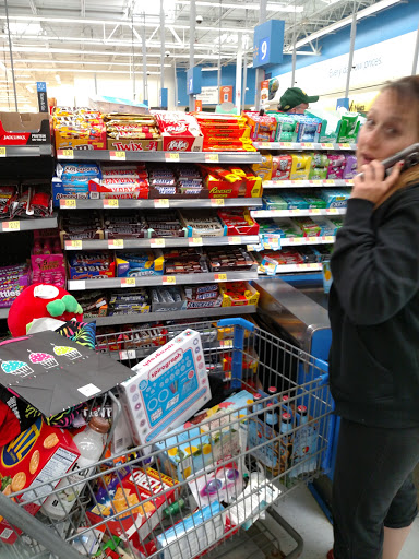 Department Store «Walmart Supercenter», reviews and photos, 2801 Commerce Dr, Coralville, IA 52241, USA