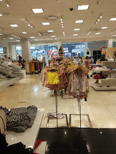 Clothing Store «Forever 21», reviews and photos, 450 Great Mall Dr, Milpitas, CA 95035, USA