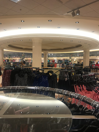 Department Store «Von Maur», reviews and photos, 1530 Polaris Pkwy, Columbus, OH 43240, USA