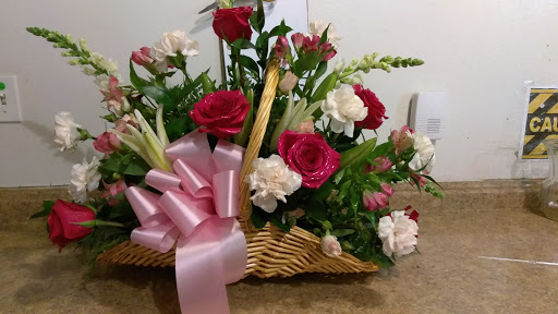 Florist «Metro Florist & Gifts», reviews and photos, 216 W 6th St, Ferris, TX 75125, USA