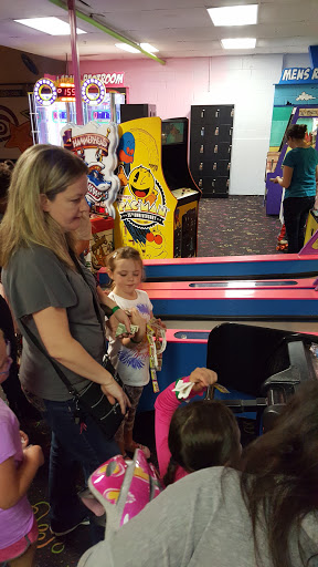 Roller Skating Rink «Carousel Family Fun Center - Whitman», reviews and photos, 1055 Auburn St, Whitman, MA 02382, USA