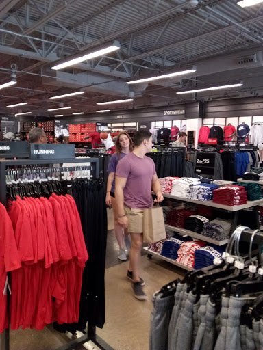 Clothing Store «Nike Factory Store», reviews and photos, 4401 N Interstate Hwy 35 #399, Round Rock, TX 78664, USA