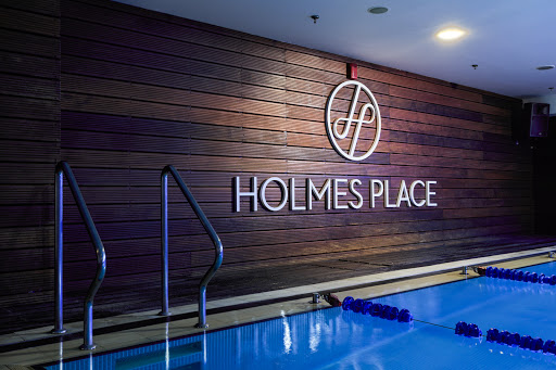 Holmes Place