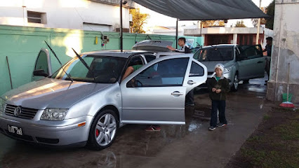 A1A Car Wash Totoras
