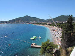 Foto av Budva Stranden med long bay