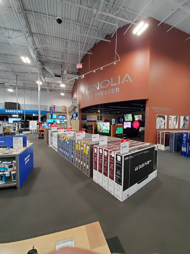 Electronics Store «Best Buy», reviews and photos, 12909 Shops Pkwy, Bee Cave, TX 78738, USA