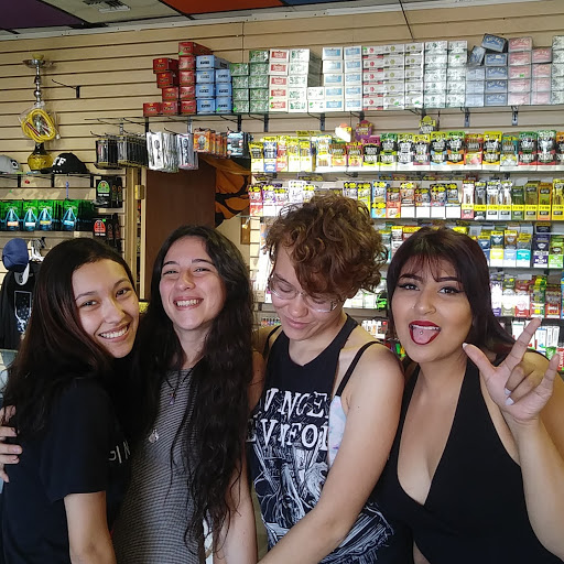 Tobacco Shop «George Dieter Smoke Shop», reviews and photos, 1580 George Dieter Dr #302, El Paso, TX 79936, USA