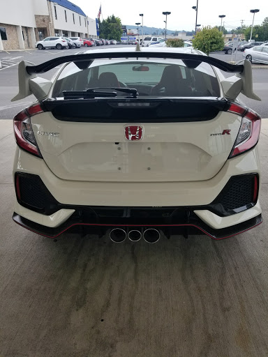 Car Dealer «Vinart Dealerships», reviews and photos, 675 State Ave, Emmaus, PA 18049, USA