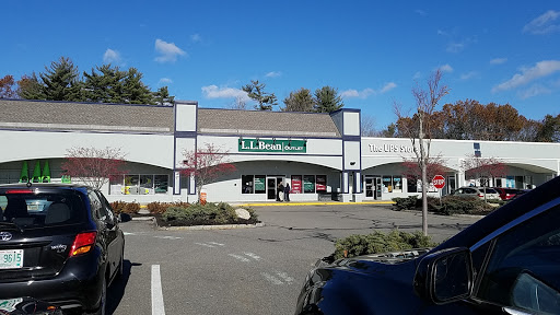 L.L. Bean Outlet, 45 Lafayette Rd, North Hampton, NH 03862, USA, 