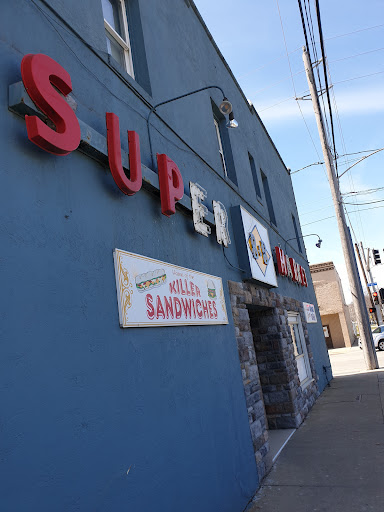 Grocery Store «B&B Grocery, Meat & Deli», reviews and photos, 2001 SE 6th St, Des Moines, IA 50315, USA