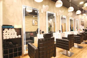 Cut & Style Salon Sector 4, Gurugram image