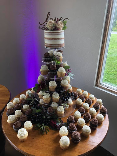 Wedding Venue «Chantelle Marie Lakehouse & Celebration Hall», reviews and photos, 5151 W Lake Rd, Auburn, NY 13021, USA