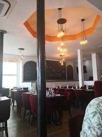 Atmosphère du Restaurant français Restaurant l'Ecu Sens et BAR LOUNGE - n°2