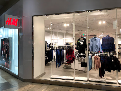 Shopping Mall «East Towne Mall», reviews and photos, 89 E Towne Mall, Madison, WI 53704, USA