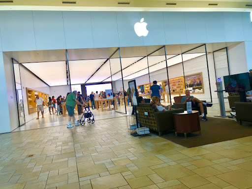 Computer Store «Apple Smith Haven», reviews and photos, 518 Smith Haven Mall, Lake Grove, NY 11755, USA