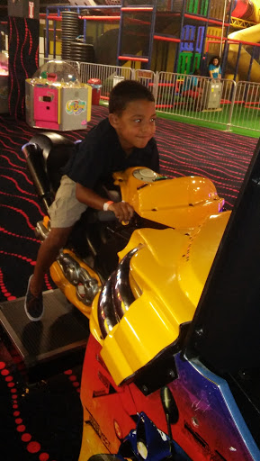 Amusement Center «@ Play Amusements», reviews and photos, 229 Broadhollow Rd, Farmingdale, NY 11735, USA