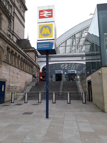 Lime Street Station Shopping Outlets