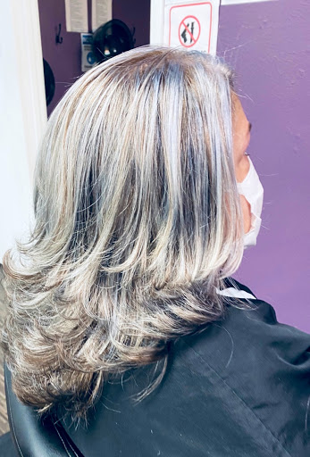 Beauty Salon «Iluciones Beauty Salon», reviews and photos, 834 Fort Worth St, Grand Prairie, TX 75050, USA