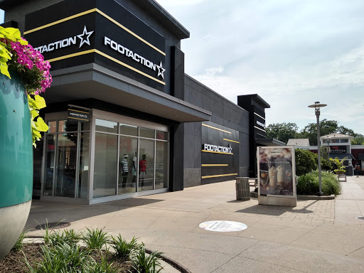 Shopping Mall «Cross County Shopping», reviews and photos, 8000 Mall Walk, Yonkers, NY 10704, USA