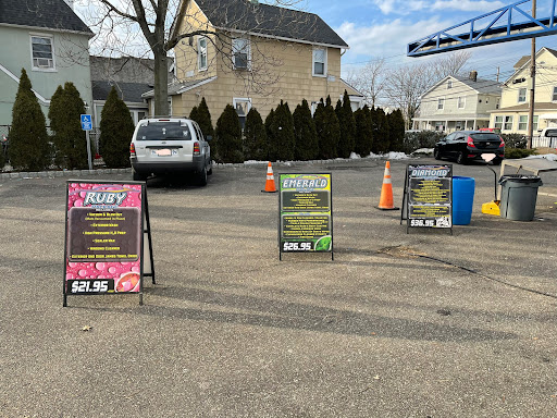 Car Wash «Razzle Dazzle Car Wash», reviews and photos, 5 Beechwood Ave, Port Washington, NY 11050, USA