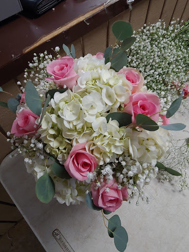 Florist «Flower Peddler», reviews and photos, 38350 Garfield Rd, Charter Twp of Clinton, MI 48038, USA